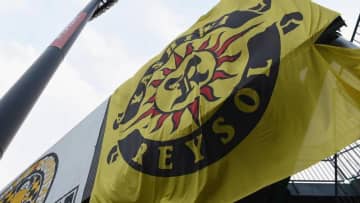 リカルド監督続投濃厚の柏レイソル、スタッフ2名退団「日本は私に…」「11年間…」