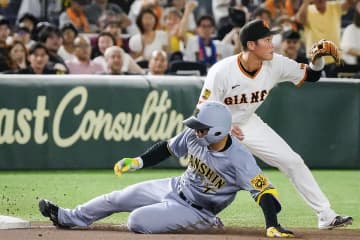 “球界の盟主”はもはや阪神？成績、観客動員数は巨人を超え、選手年俸も横並びに