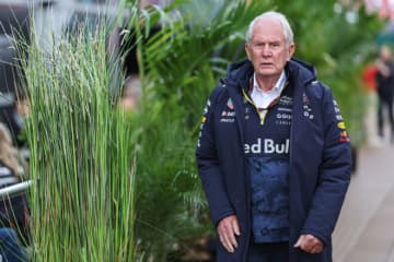 レッドブル、20年以上にわたってチームを支えたヘルムート・マルコの退団を正式発表