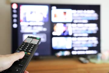 テレビの電気代はいくらかかる？1日中つけっぱなしにしていた場合は？