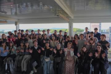 【なんで私がイタリアに？】イタリア・ローマで医学部合格者総勢43名が集まる「現地交流会」を開催　イタリアで医学を学ぶ留学生向けに「現地交流会」を開催し、学生コミュニティの提供に寄与