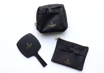 sweet1月号の付録はあの高級ブランドの豪華3点セット！可愛いのに実用的で争奪戦必至！