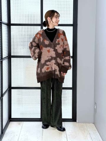 冬の定番「ハイネック」どう着る？【40・50代】に試したい「おしゃ見えコーデ」