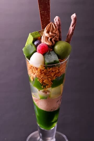 宇治の伊藤久右衛門が冬の季節限定「抹茶チョコレートパフェ」を提供開始