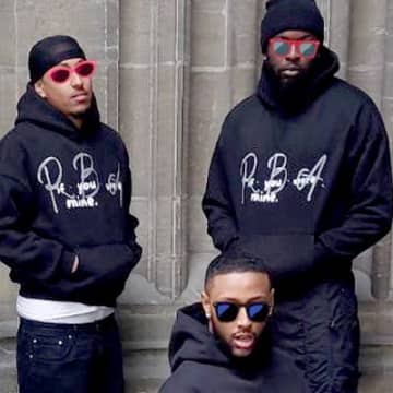 犬と散歩中、突然『強面の男性』に話しかけられ…何事かと思ったら→完全に予想外な『まさかの展開』に5万いいね「カッコ良すぎる」「素敵」