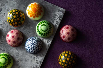 ザ・キャピトルホテル 東急、”手まり”模様をのせた和柄バレンタインショコラ