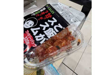 キムチに虫混入訴えの女性、製造元に反論「納得できない」　監視カメラで確認も見解に食い違い