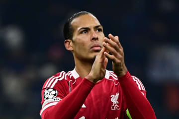 サラー騒動にファン・ダイク「重要なのは話し合うこと」…ロバートソン「一緒にプレーしたい」