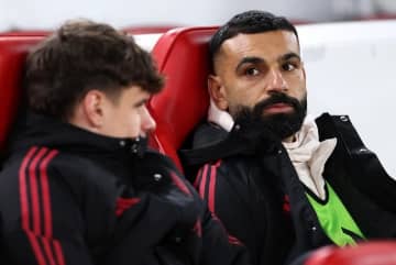 「お前が恥さらしだ」元エジプト代表がサラー断罪のリバプールOBを酷評！「ロナウドに無視され、メッシに批判されるのも当然だ」