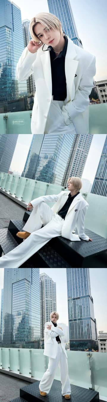 「スタイル異次元…」&TEAM・K、白スーツ着こなす“王子様”ビジュアルにファン歓喜！【PHOTO】