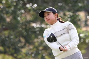 現役高校生2人がトップ 伊藤愛華と田村萌来美が首位発進／国内女子新人戦