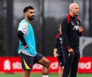 「彼が間違えたと思っているかどうかだ」リバプール指揮官が内紛騒動でメンバー外のサラーに言及「彼と話さないとは言っていない」