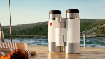 ライカ、マリン仕様の高性能双眼鏡「ホワイトオーシャン 7×42」発売。対物42mm径で薄暗いシーンも鮮明に