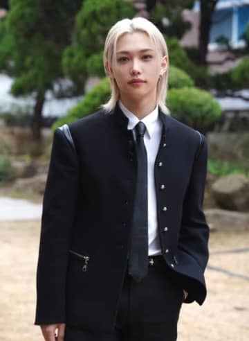 Stray Kids フィリックス「ユ・クイズ ON THE BLOCK」に出演決定！貴公子のような予告フォトが話題