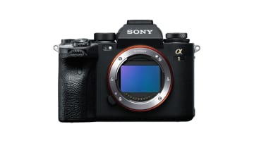 ソニー、デジタル一眼カメラ「α1」Ver.4.00公開。撮影情報の縦横表示や同時削除が可能に