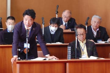 三浦、副市長の空席続く　「前市長派」市議が大半で議会と調整難航　12月議会も人事案提出なしか
