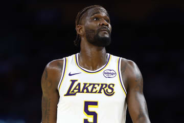 エイトンがレイカーズのセンターで初の快挙達成。それでも本人は「何でもない。普通の、規定通りのプレー」＜DUNKSHOOT＞