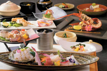 ふぐ、かに、伊勢海老…冬の旬の味覚を思いっきり堪能できる【美食の宿】3選