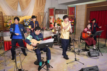 横山裕＆ムロツヨシと「忘年会ゴチ」後半戦　小芝風花率いる“ゴチバンド”再結成　白石麻衣がドラム、せいやがギターに挑戦『ぐるナイ』