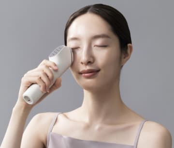 まだ「手」で塗って損してない？攻めの肌管理、メディキューブ＆パナソニックの実力派美顔器で叶える、賢いおうちエステ