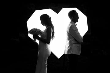 【夢占い】離婚する夢の意味は悪い暗示じゃない？状況別の夢占い｜夫婦仲・恋愛・心理状態も徹底解説