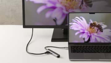 エレコム、持ち運びやすいスリム形状でUSB 5Gbps対応のドッキングステーション「DST-M060BPSV」発売