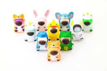 宝島社トイズよりフィギュア「ぽにょぽにょ! カピころのきせかえパーティーBOOK」12月17日発売セットの動物コスチュームで着せ替え遊びができる