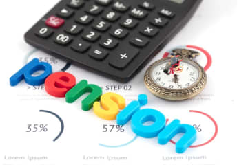 【注意】転職後「確定拠出年金・200万円」を放置…引っ越しの“手続き忘れ”で「70万円」損する場合も!? 年3％運用の場合で“資産額”をシミュレーション