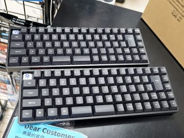 分割スペースバー採用/ラピトリ対応の65%日本語キーボード「VARO VM65HES-J」