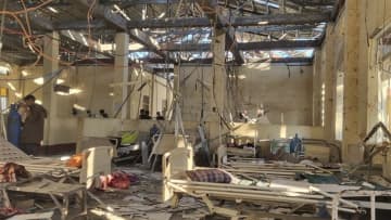 軍戦闘機が病院空爆、30人以上が死亡  ミャンマー