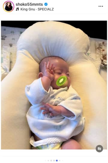 「なんて子なの！」　“クセ強”ポーズ続出、中川翔子の次男にネット爆笑「面白すぎ」「大物になりそう」