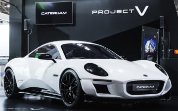 ケータハム、新型スポーツEV「プロジェクトV」量産前の最新プロトタイプを東京オートサロン2026で世界初公開