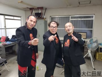 Mr.ハゲ率いるチーム・ノーヘアーが8年越しで“女版・大仁田厚”ミス・モンゴルに雪辱！