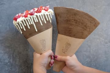 クレープ専門店「クレープとエスプレッソと」渋谷に、初のショコラ生地＆“メロンパンの皮”着想メニューも