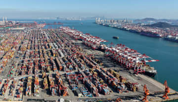 中国・青島港の年間貨物取扱量、2年連続で7億トン超す