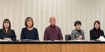 「戦って戦って戦って戦って戦っていきたい」　高市首相「働いて働いて…」発言の流行語大賞選出に過労死遺族らが抗議