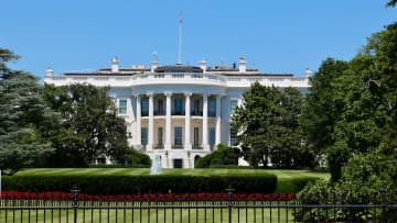 米国土安全保障省、不法移民強制送還用としてボーイング737を6機購入