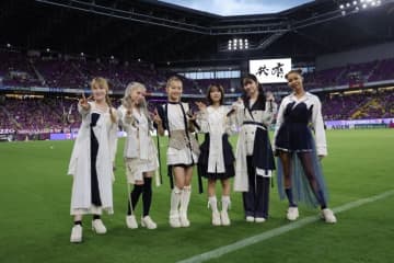 Little Glee Monster『For Decades』が2026特別シーズンも応援ソングに決定！「ファン・サポーターの熱い声に…」