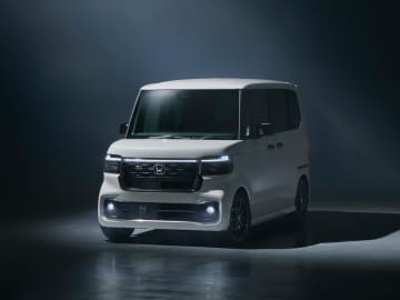 N-BOX CUSTOMに黒を効かせた特別仕様「BLACK STYLE」が登場！迫力と質感もマシマシだ