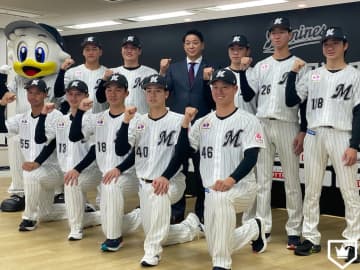 ロッテ、新入団選手発表会　サブロー監督「10人全員が数年後」…「勝って優勝するのが僕の夢」