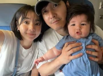 シム・ヒョンタク＆日本人妻サヤさん、息子ハルくんと初の日本旅行へ！過去との比較写真が“エモい”と話題