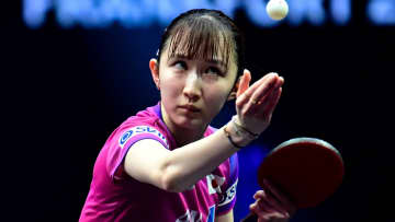 【卓球】早田ひなと蒯曼の壮絶ラリー　24回も続く熱戦　年間王者を決める大会はし烈を極める〈WTTファイナルズ香港〉