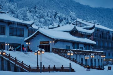 人気高まる氷雪観光市場、「氷雪経済」を活性化―中国