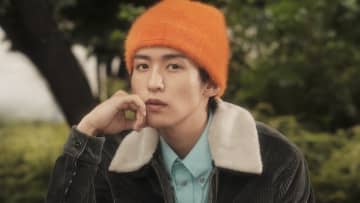 「可愛いしカッコいい♡」「スタイルも圧巻」Snow Man目黒蓮 FENDIホリデーシーズンのスペシャルムービーに登場！