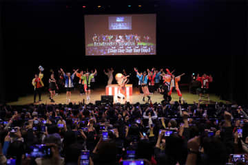 いつまで大阪を盛り上げる！？ 万博の「カラオケ盆踊り」再び、観客熱狂