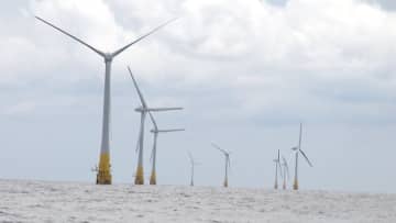 “浮かぶ”風力発電で電力地産地消へ　日本初「浮体式ウインドファーム」への課題