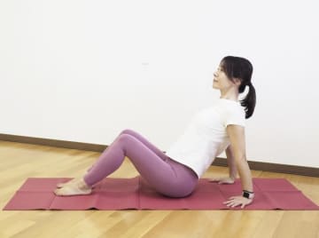 脱・猫背！冬に始めたい「テーブルのポーズ」で姿勢リセットヨガ