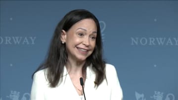 ノーベル平和賞受賞のマチャド氏がノルウェー・オスロで記者会見「自由無くして民主主義ありえない」