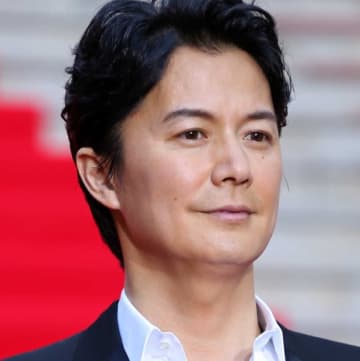 福山雅治&稲葉浩志の“新ラブソング”がクリスマス定番曲に殴り込み！ 名曲「クリスマス・イブ」などに迫るか