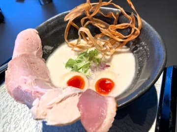 横浜西口・関内エリアに注目！話題の鶏グルメ、最新ドーナツまで食べ尽くし